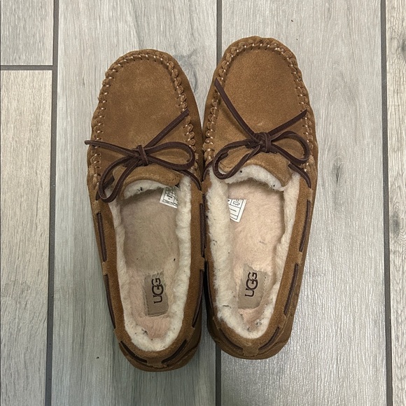 UGG Chestnut Suede Moccasin Shoes - Picture 2 of 9